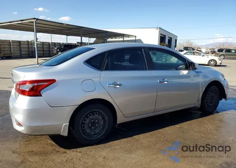 2017 Nissan Sentra S z USA, uszkodzony, nr VIN 3N1AB7AP9HY208420
